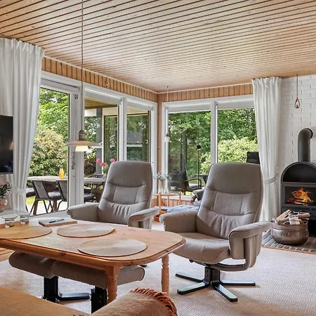 Farthin - 800m From The Sea By Interhome Feriehus Hals