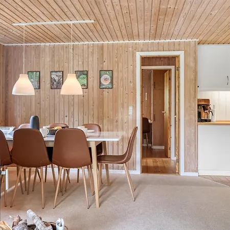 Farthin - 800m From The Sea By Interhome